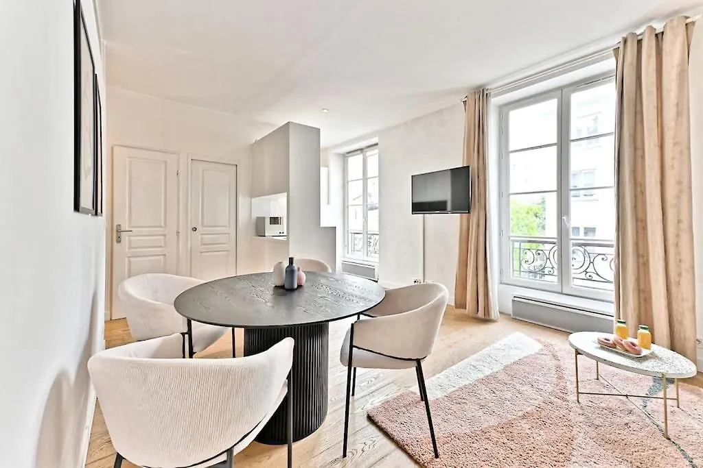 Magnifique Quartier Bon Marche Apartment *